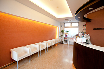 三重県伊賀市にある地域密着の歯科医院、峰歯科・矯正歯科クリニック